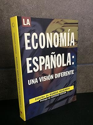 Imagen del vendedor de La economa espaola: una visin diferente. Ramon Marimon. a la venta por Lauso Books