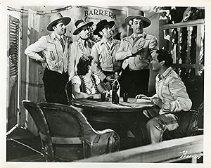 "LA BELLE DE MEXICO (TROPIC HOLIDAY)" Réalisé par Theodore REED en 1938 avec à la table Martha RA...