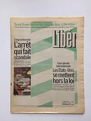 Daniel BUREN Imprime ses Colonnes dans "Libération"