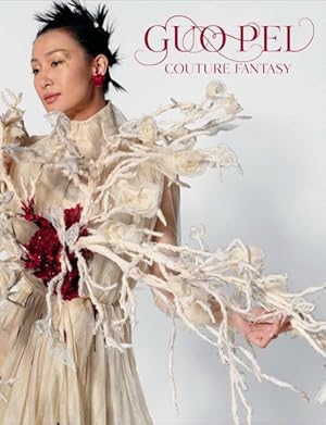 Bild des Verkufers fr Guo Pei : Couture Fantasy zum Verkauf von GreatBookPrices