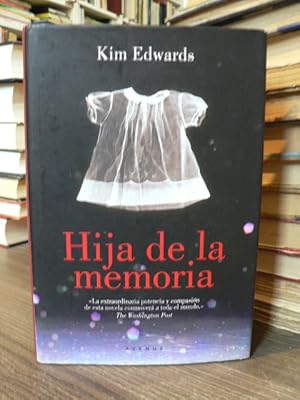Seller image for Hija de la memoria (Spanish Edition) for sale by El Pergam Vell