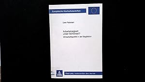 Seller image for Arbeitslosigkeit unser Schicksal?: Wirtschaftspolitik in der Stagflation. (Europische Hochschulschriften / European University Studies / Publications . / Srie 5: Sciences conomiques, Band 661). for sale by Antiquariat Bookfarm