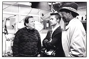 Bild des Verkufers fr Se7en [Seven] (Original photograph of Morgan Freeman and Brad Pitt on the set of the 1995 film) zum Verkauf von Royal Books, Inc., ABAA
