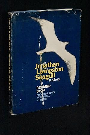 Bild des Verkufers fr Jonathan Livingston Seagull; A Story zum Verkauf von Books by White/Walnut Valley Books