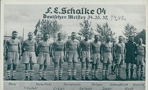 Ansichtskarte / Postkarte FC Schalke 04 Fußball Mannschaft, Deutscher Meister 1934, 35, 37, 39, 40