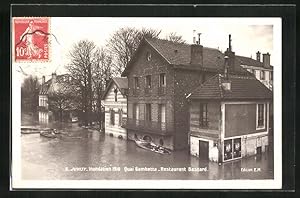 Ansichtskarte Juvisy, Inondation 1910, Quai Gambetta, Restaurant Besnard, Häuser im Hochwasser