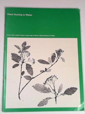 Bild des Verkufers fr Plant hunting in Wales zum Verkauf von Cotswold Internet Books