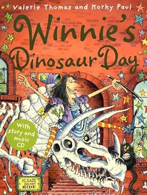 Imagen del vendedor de Winnie's Dinosaur Day (Paperback & CD) a la venta por WeBuyBooks