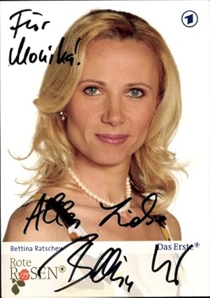 Bild des Verkufers fr Ansichtskarte / Postkarte Schauspielerin Bettina Ratschew, Portrait, Autogramm, ARD, Rote Rosen zum Verkauf von akpool GmbH