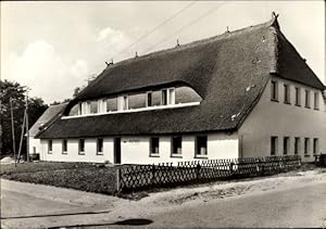 Bild des Verkufers fr Ansichtskarte / Postkarte Rostock Diedrichshagen, Ferienheim Onkel Brsig, Auenansicht zum Verkauf von akpool GmbH