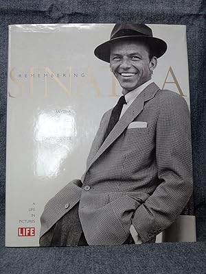 Immagine del venditore per Remembering Sinatra A Life in Pictures venduto da Past Pages