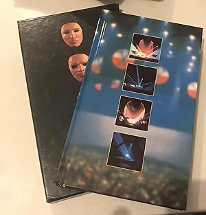 Immagine del venditore per Is There Anybody Out There?: The Wall Live: Pink Floyd 1980-81 (Book & slipcase only) venduto da Once Upon A Time