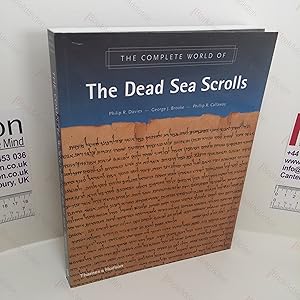 Bild des Verkufers fr The Complete World of the Dead Sea Scrolls zum Verkauf von BookAddiction (ibooknet member)