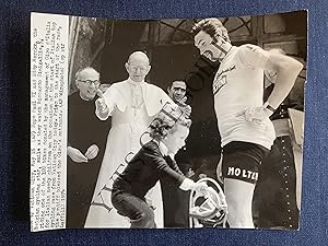 EDDY MERCKX AU VATICAN-PHOTOGRAPHIE-TOUR D'ITALIE-1974