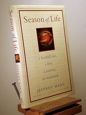 Image du vendeur pour Season of Life: A Football Star, a Boy, a Journey to Manhood mis en vente par Henniker Book Farm and Gifts