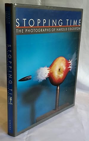 Bild des Verkufers fr Stopping Time. The Photographs of Harold Edgerton. zum Verkauf von Addyman Books