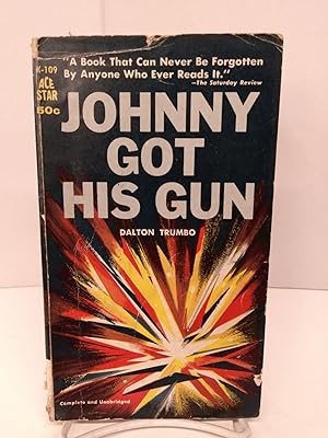 Imagen del vendedor de Johnny Got His Gun a la venta por Chamblin Bookmine