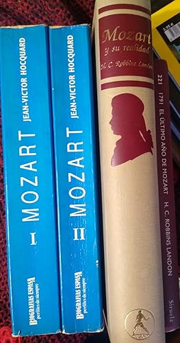 Bild des Verkufers fr MOZART una biografa musical (1791-1991) Tomo I + MOZART una biografa musical (1791-1991) Tomo II + MOZART Y SU REALIDAD + 1791 EL LTIMO AO DE MOZART (4 libros) zum Verkauf von Libros Dickens