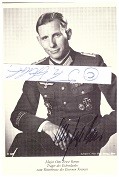 Imagen del vendedor de OTTO ERNST REMER (1912-97) deutscher Generalmajor, schlug als Kommandeur des Wachbataillon GRODEUTSCHLAND den Putschversuch vom 20. Juli 1944 nieder, Ritterkreuz mit Eichenlaub a la venta por Herbst-Auktionen