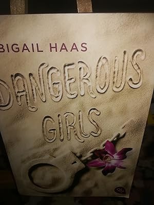 Imagen del vendedor de Dangerous Girls a la venta por Verlag Robert Richter