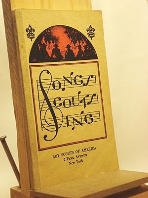 Image du vendeur pour Songs Scouts Sing mis en vente par Henniker Book Farm and Gifts