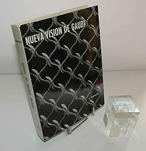 Imagen del vendedor de Nueva Vision de Gaudi. La poligrafa. Barcelona. 1965. a la venta por Mesnard - Comptoir du Livre Ancien