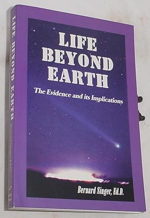 Immagine del venditore per Life Beyond Earth venduto da R Bryan Old Books