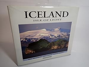 Immagine del venditore per Iceland, Isle of Light, photos by Erich Spiegelhalter 1990 RARE venduto da Devils in the Detail Ltd