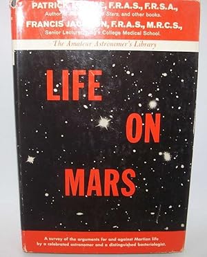 Immagine del venditore per Life on Mars venduto da Easy Chair Books