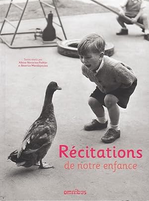 Imagen del vendedor de RECITATIONS DE NOTRE ENFANCE. Photographies de Michel Maofiss. a la venta por Jacques AUDEBERT