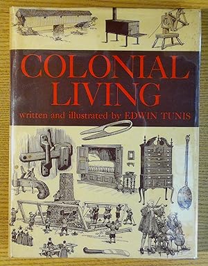 Colonial Living: Tunis, Edwin: 9780801862274: : Books