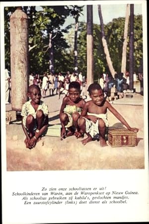Bild des Verkufers fr Ansichtskarte / Postkarte Waren Papua Neuguinea, Schulhof, Kinder zum Verkauf von akpool GmbH