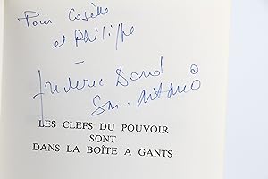 Image du vendeur pour Les Clefs du Pouvoir sont dans la Boîte à Gants mis en vente par Librairie Le Feu Follet