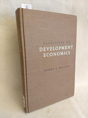Bild des Verkufers fr Principles of Development Economics. zum Verkauf von Versandantiquariat Waffel-Schrder