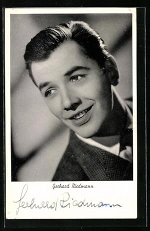 Ansichtskarte Schauspieler Gerhard Riedmann, der Blick zur Seite gerichtet, Autograph