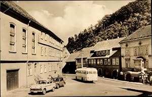 Seller image for Ansichtskarte / Postkarte Pappenheim Kleinschmalkalden Floh Seligenthal Thringen, HOG "Zum Lwen" am Markt, Autos, Bus for sale by akpool GmbH