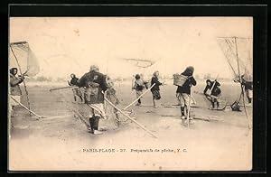 Ansichtskarte Paris-Plage, Preparatifs de peche, Krebsfischerinnen