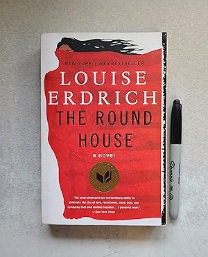 Image du vendeur pour The Round House mis en vente par East Aurora Bookworm