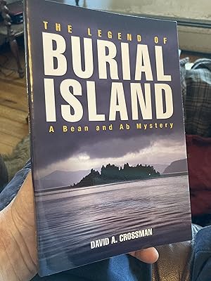 Immagine del venditore per The Legend of Burial Island: A Bean and Ab Mystery (Bean and Ab Mysteries (Paperback)) venduto da A.C. Daniel's Collectable Books
