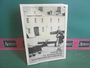 Bild des Verkufers fr Volkskunde als demokratische Kulturgeschichtsschreibung. Ausgewhlte Aufstze aus zwei Jahrzehnten. (= Beitrge zur Volkskunde und Kulturanalyse, Band 1). zum Verkauf von Antiquariat Deinbacher