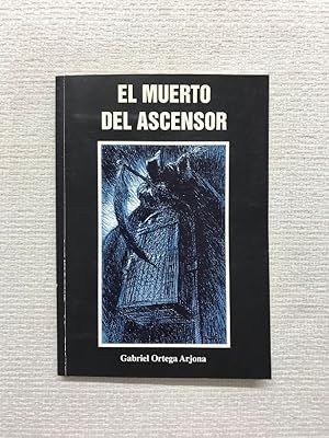 Imagen del vendedor de El muerto del ascensor a la venta por Campbell Llibres