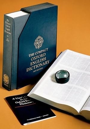 Imagen del vendedor de The Compact Oxford English Dictionary, w. user\ s guide and magnifying glass a la venta por moluna