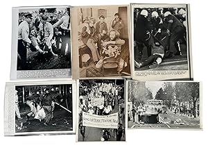 Archive of 5 Original Press Photos of Antiwar Demonstrators in the 1960-70s
