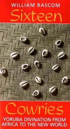 Seller image for Sixteen Cowries for sale by moluna