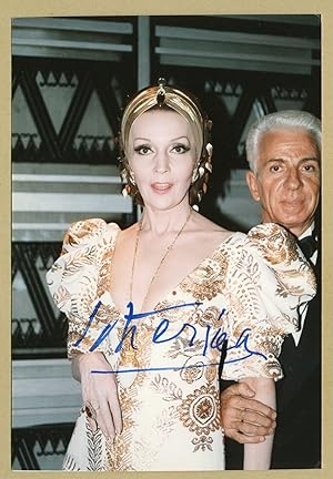 Image du vendeur pour Ludmila Tcherina (1924-2004) - Jolie photo signe - Paris 80s mis en vente par PhP Autographs