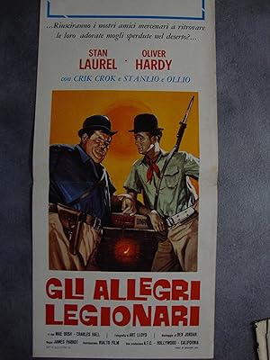 Stan Laurel e Oliver Hardy in "Gli allegri legionari"