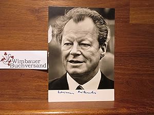 Bild des Verkäufers für Autogrammkarte Willy Brandt Bundeskanzler zum Verkauf von Wimbauer Buchversand