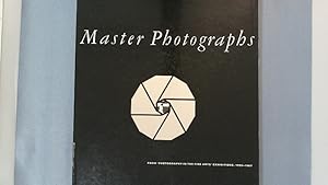 Imagen del vendedor de Master photographs. Master photographs from PFA exhibitions, 1959-67. a la venta por Antiquariat Bookfarm
