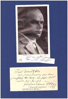 Imagen del vendedor de HERMANN KHL (1888-1938) deutscher Kampfflieger mit Pour le Merite im 1. Weltkrieg, bei Grndung der LuftHansa 1926 deren erster Nachtflugleiter, 1928 erste Atlantikberquerung von Ost nach West / Ozeanflieger. In New York wurde die Besatzung mit einer groen Konfettiparade gefeiert und Khl erhielt sowohl die hchste amerikanische Pilotenauszeichnung, das Distinguished Flying Cross, wie auch die Ehrenbrgerschaft von Chicago und St. Louis. a la venta por Herbst-Auktionen