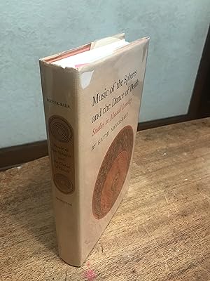 Bild des Verkufers fr Music of the Spheres and the Dance of Death: Studies in Musical Iconology zum Verkauf von Chris Duggan, Bookseller